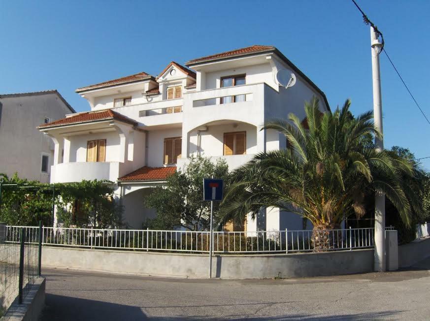 Seaside Apartment Biograd Na Moru Exterior photo